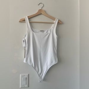 NWT Aritzia Babaton contour bodysuit